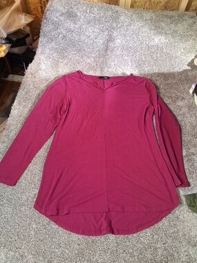 Suzanne Betro Long-Sleeve V-Neck Tunic in Raspberry Pink